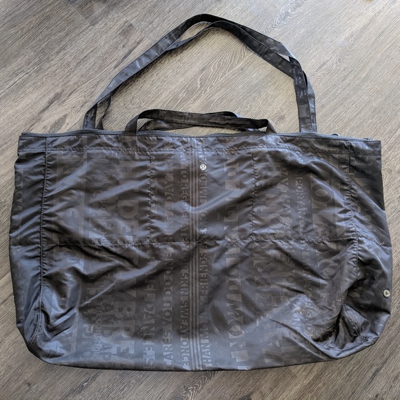 lululemon athletica Handbags - LULULEMON Large Nylon Tote Carry all Bag Black